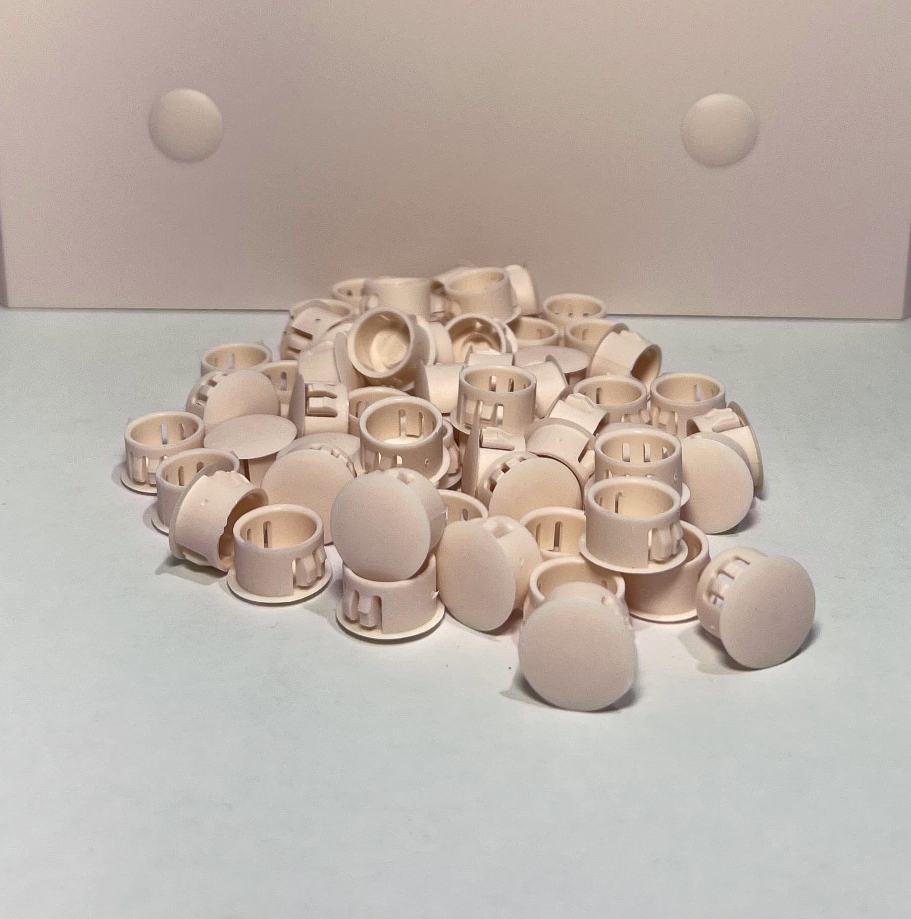 Sonora Beige alumawood patio post plugs